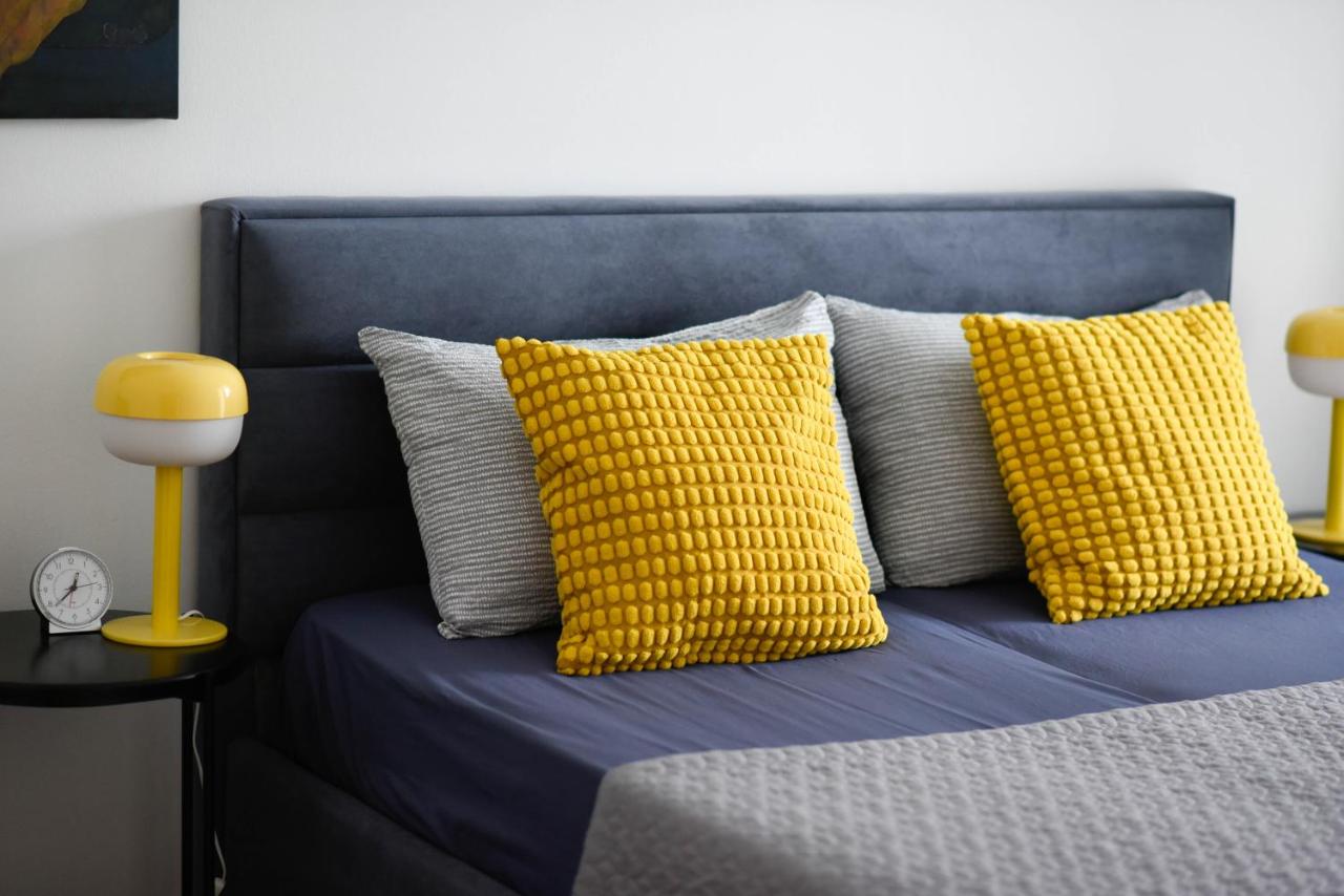 Wolke 7 Central Apartment - Modern and Comfortable Home - B&B