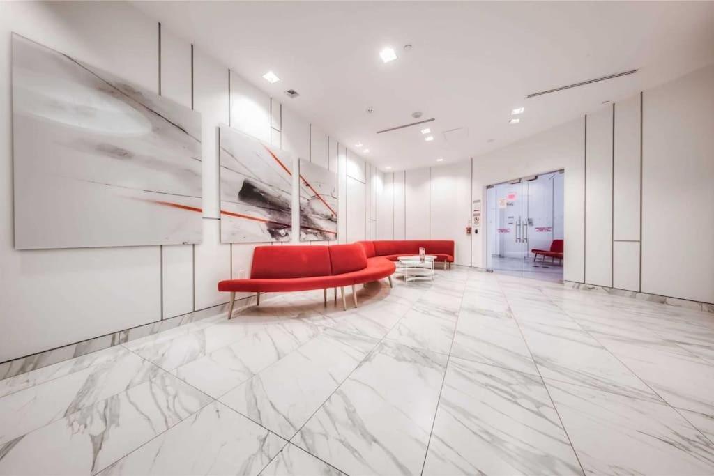 Superior Lakeview Luxury 3-Bedroom Suite on High Floor - Ferienwohnung Toronto