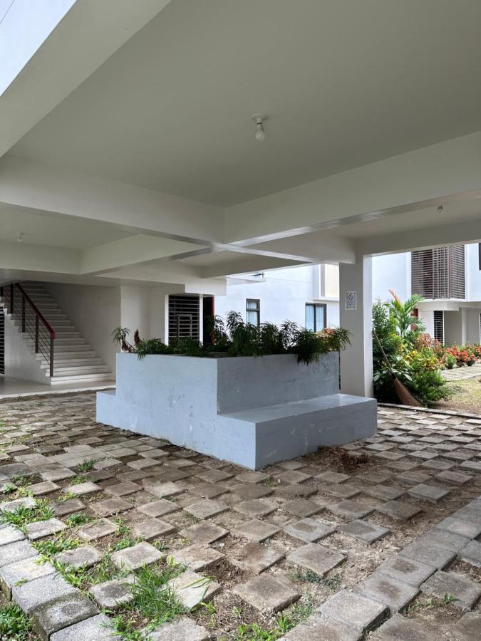 Almond drive Condo Cozy 1BR Talisay - Chambres d’hôtes