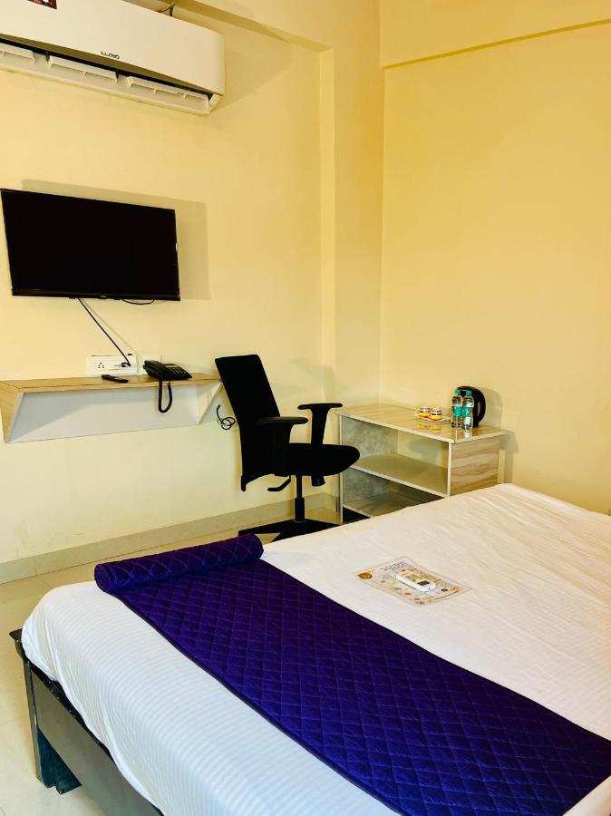 Two-Bedroom Deluxe Apartment