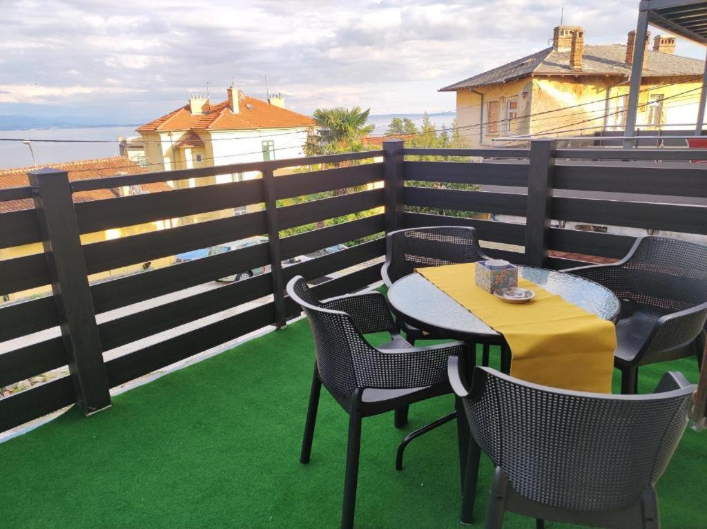 Two-Bedroom Apartment with Balcony and Sea View