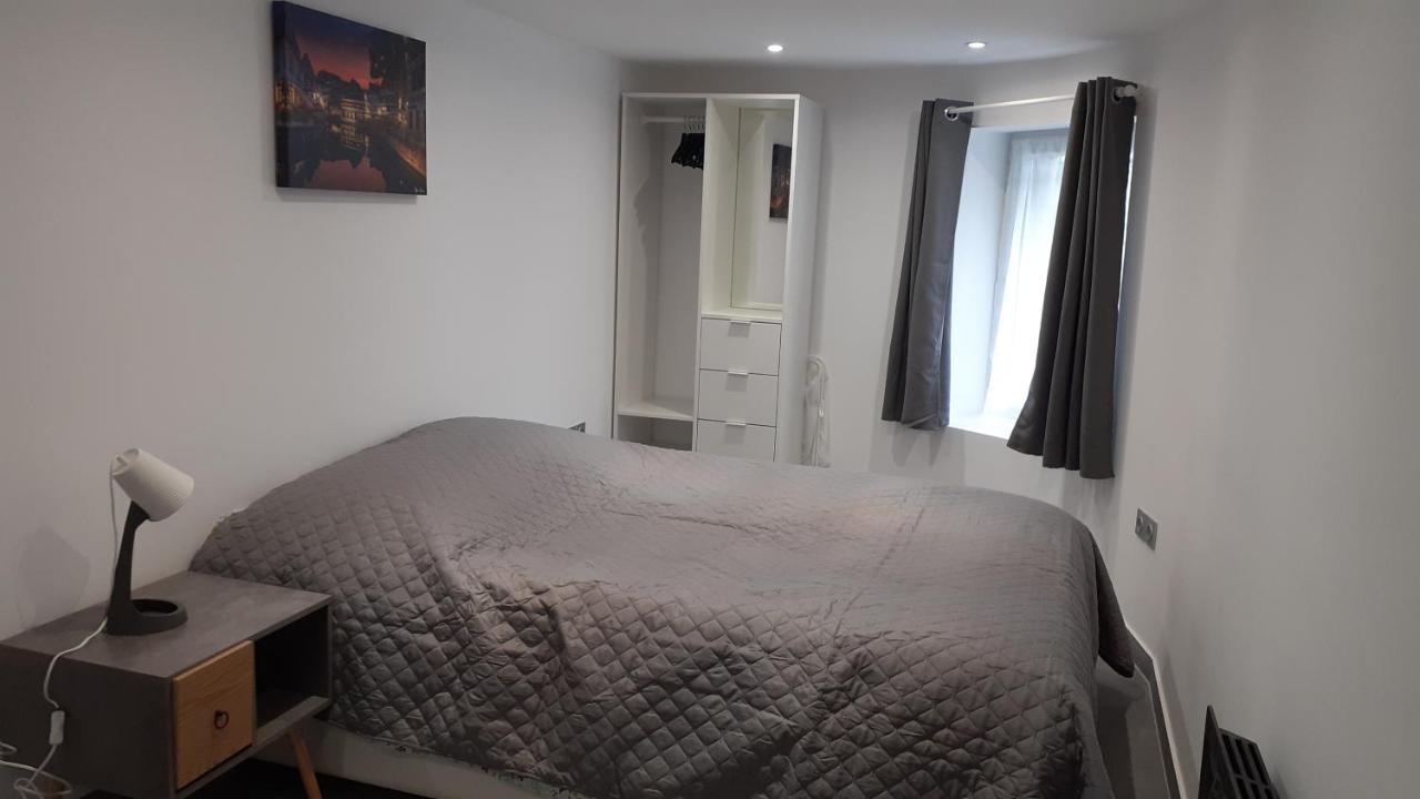 studio a 2 mins du palais de la musiques et des congrès - B&B