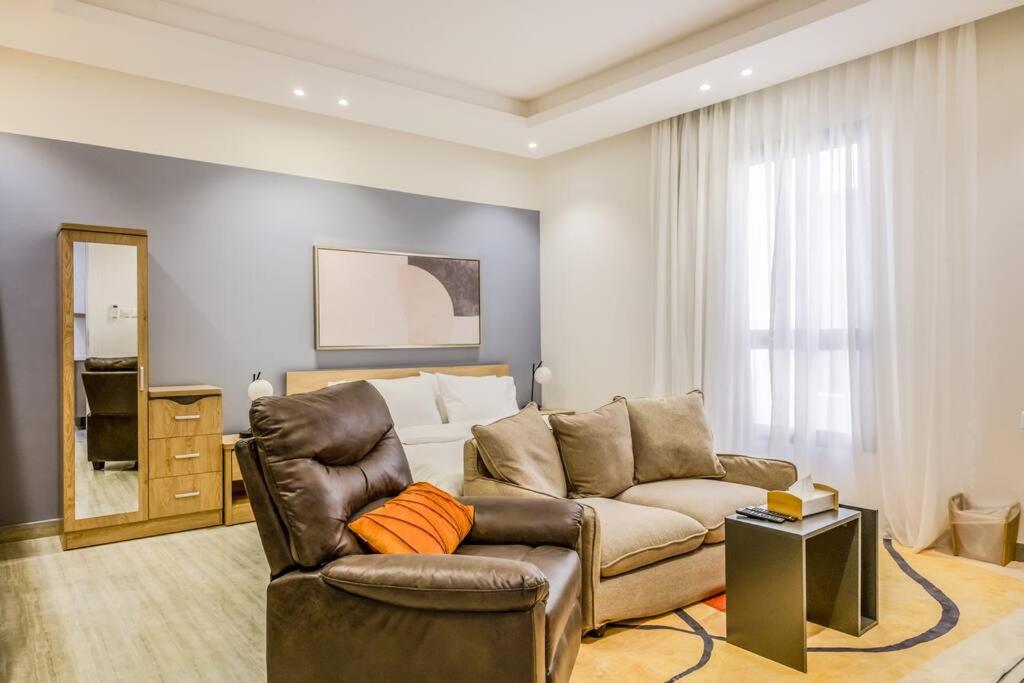 Nuzul R170 - Elegant Studio - B&B