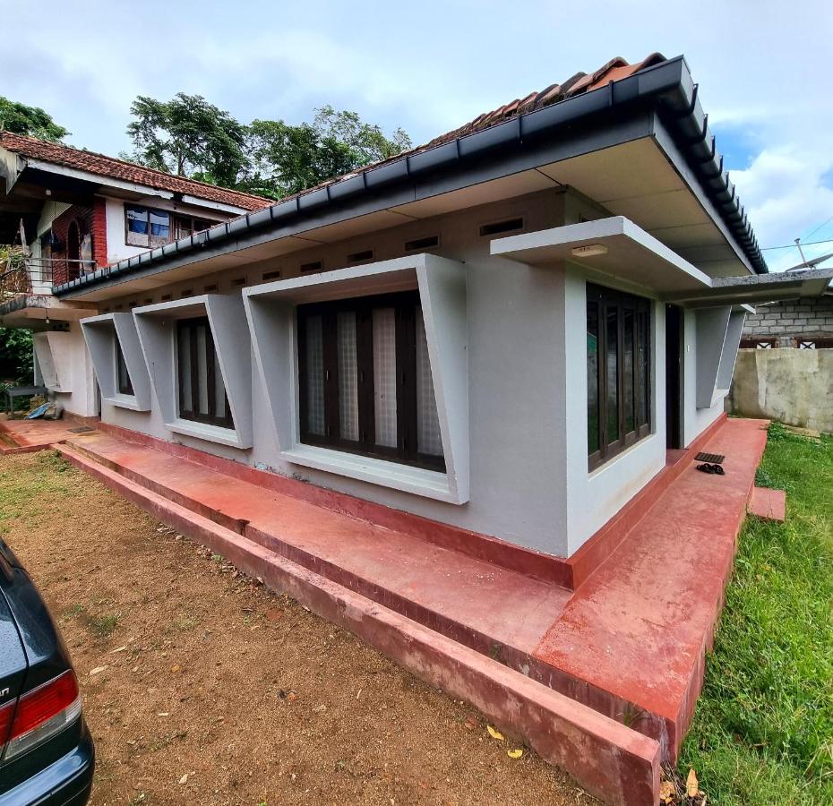 Shanthi House - B&B Weligama