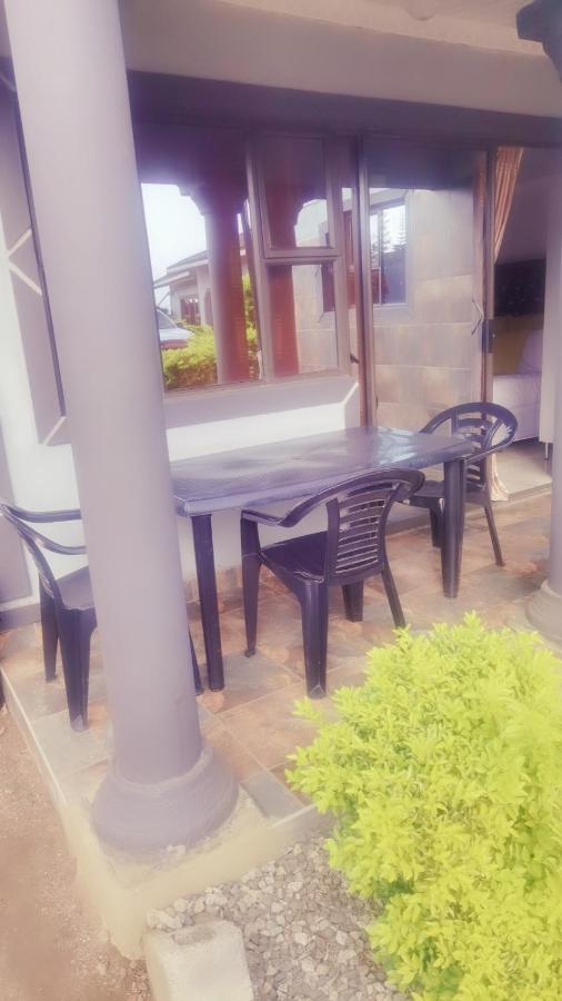 Kwa-Bosslady Guesthouse - Chambres d’hôtes Delville