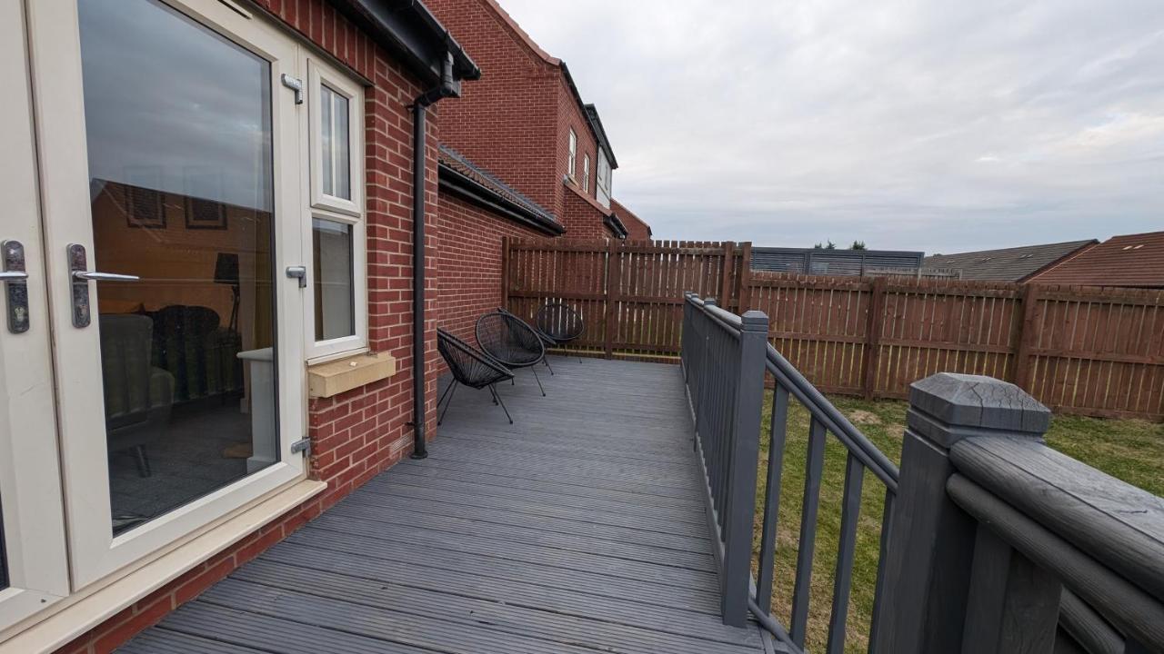 Beautiful House in Nottingham with WiFi - Sleeps 10 by PureStay Short Lets - B&B