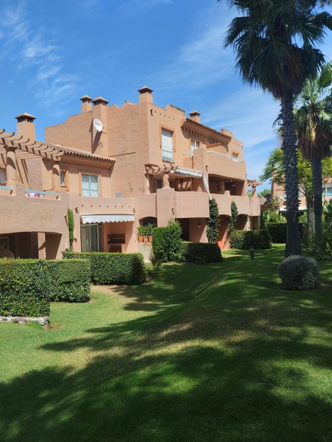 Apartamento luminoso y acogedor en Residencial Altavista Islantilla - Chambres d'hôtes Islantilla