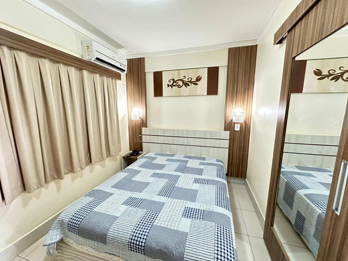Lacqua diRoma III - Via Caldas - B&B