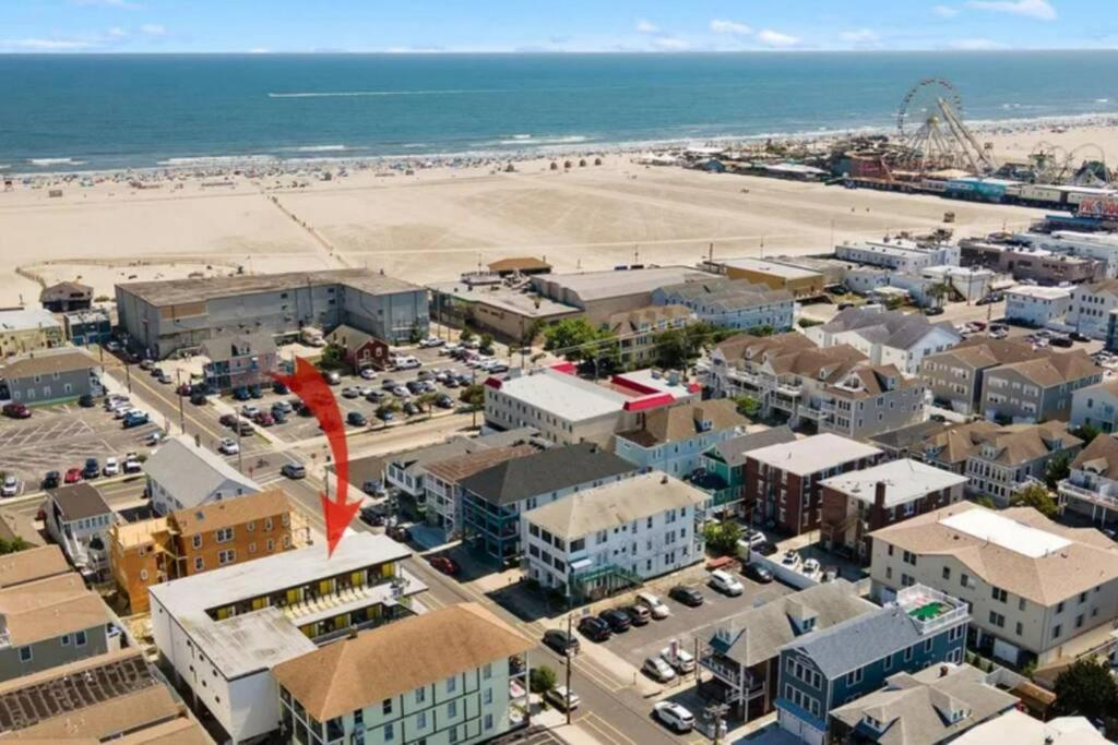 Amazing condo 2 min to beach! - B&B