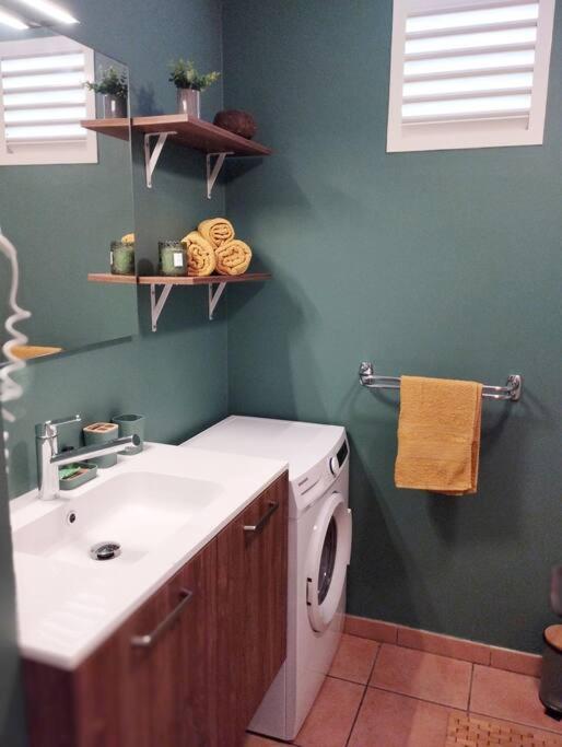 Studio Le Jacana dans une résidence de vacances avec piscine - B&B Bellevue