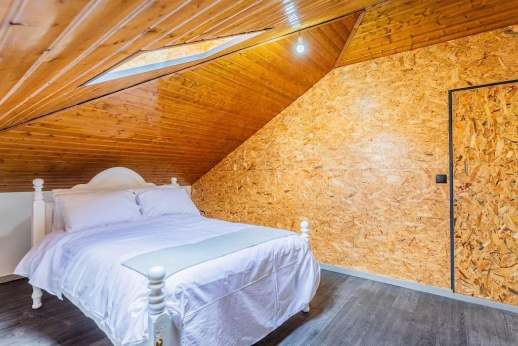 Dona Maria - Tronco da Serra - B&B Campanário