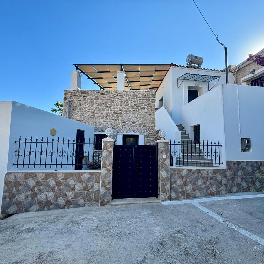 Kyriakoulas House - Bed and Breakfast Armólia