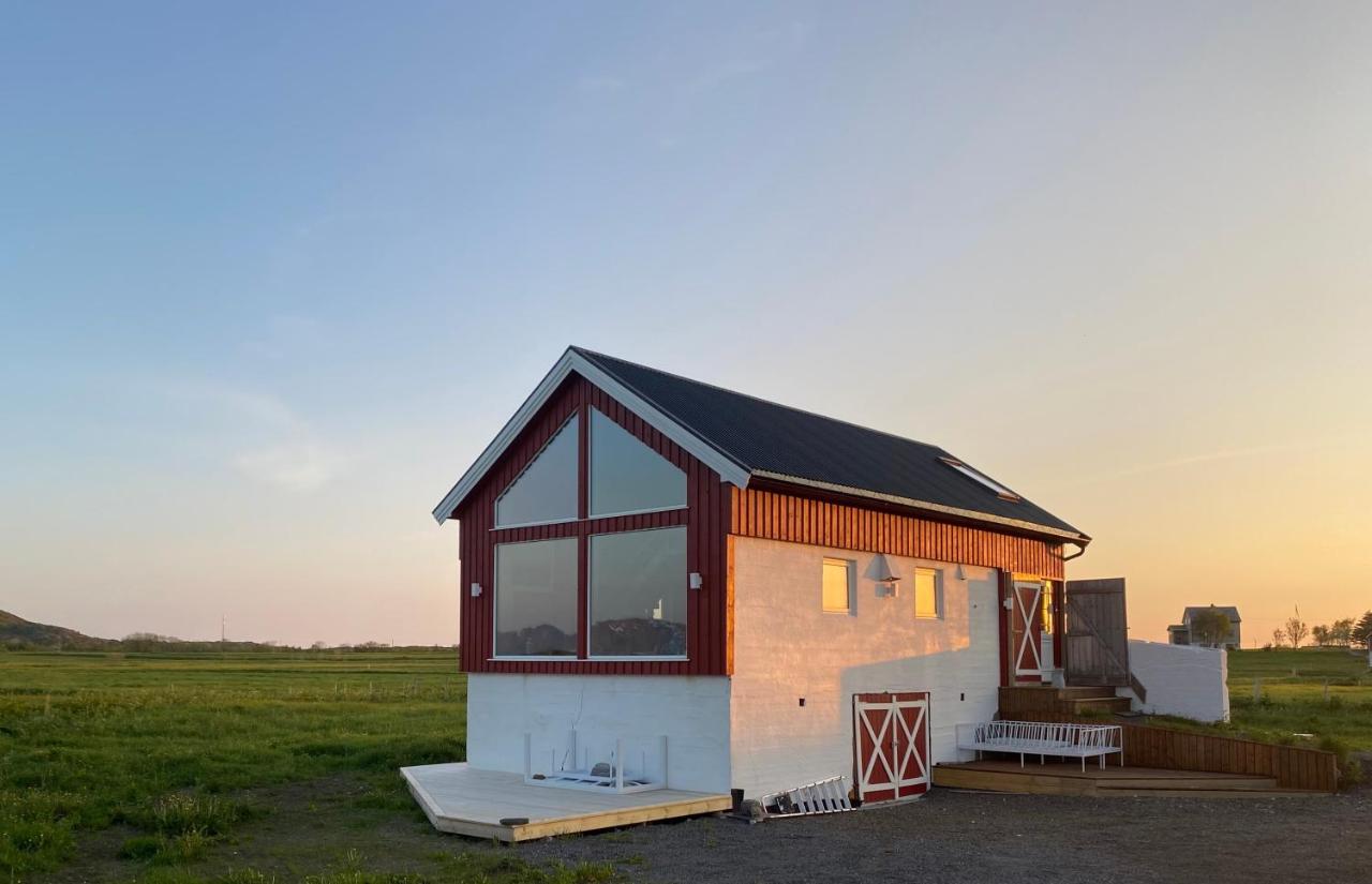 Unique Barnhouse in Amazing Gimsøy in Lofoten - Ferienwohnung Saupstad