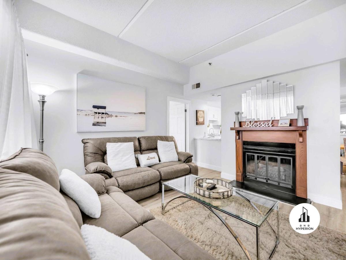 Uhost AI - 2BR 2BA Suite with Balcony - 6 Sleeps - B&B Sugar Mountain