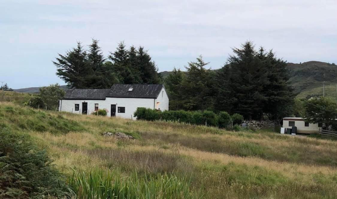 Little cottage-Village of Bunessan-Sleeps4 - Chambres d’hôtes Bunessan