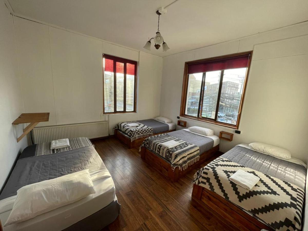 Basic Triple Room with Shared Bathroom