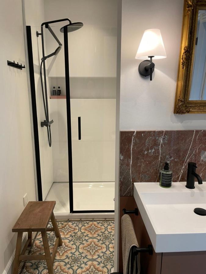 Double Room with Shower