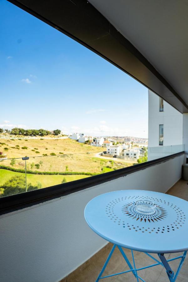 Appartement à 2min de la mer et de la gare TGV avec piscine - B&B