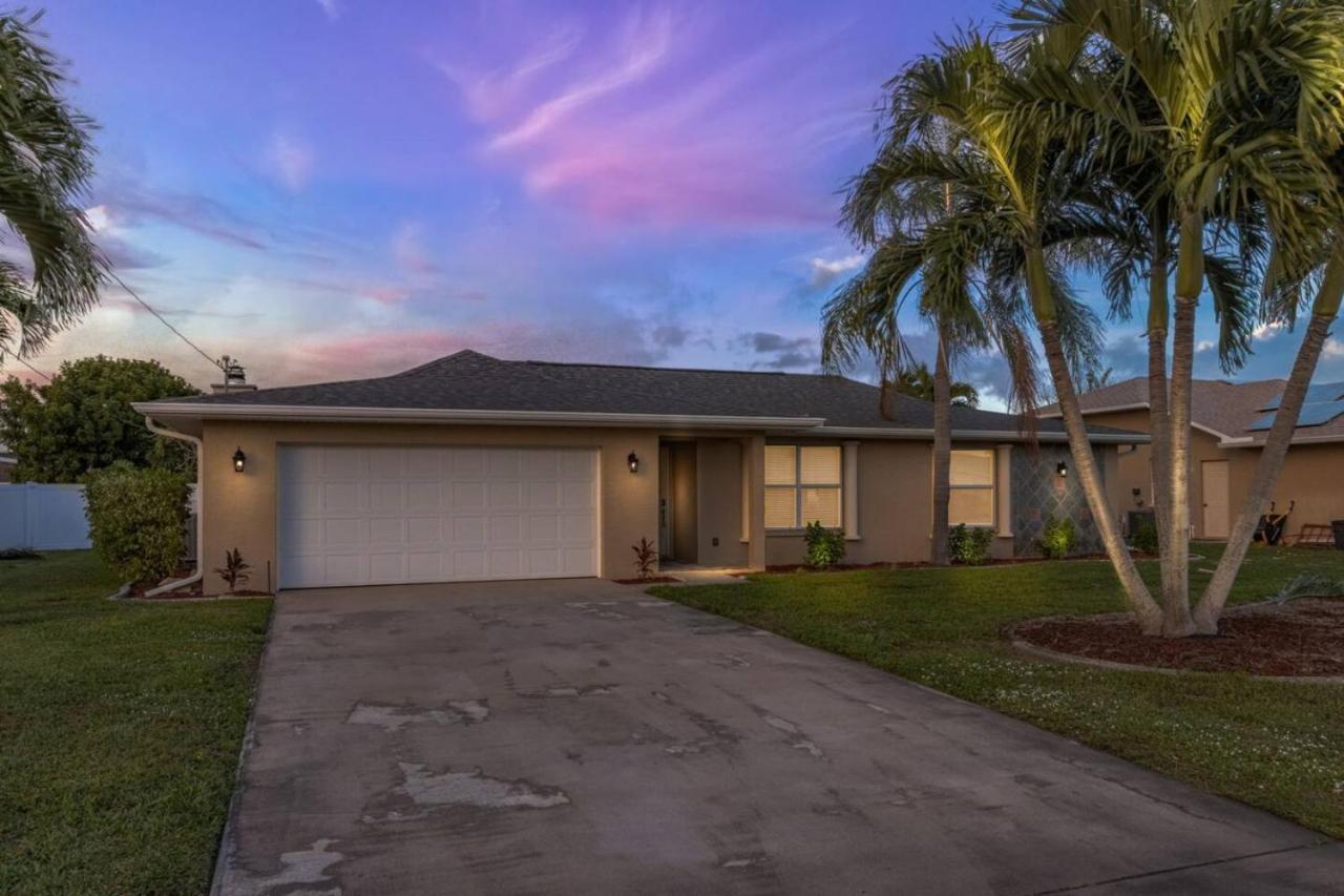 Tamaram Retreat Rest, Relax, Enjoy and Repeat - B&B Cape Coral