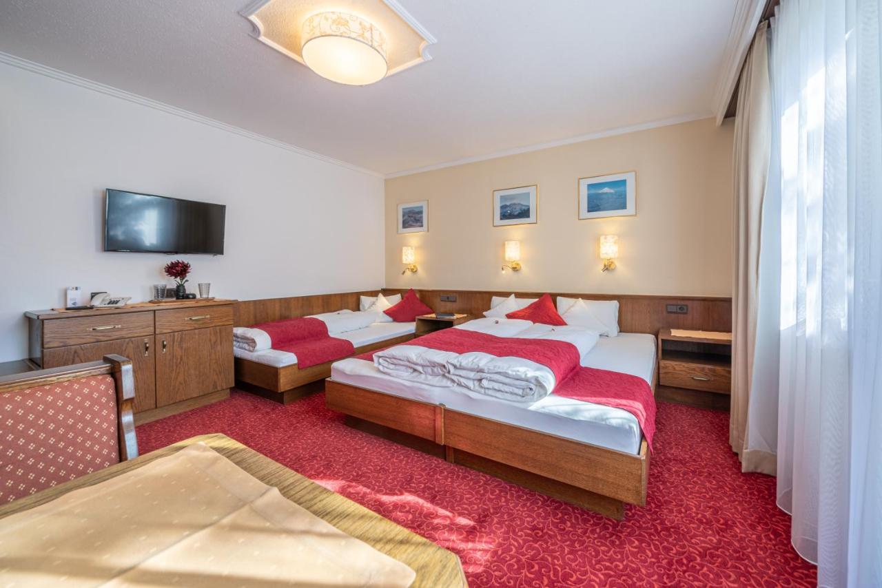 Habitación Triple con balcón