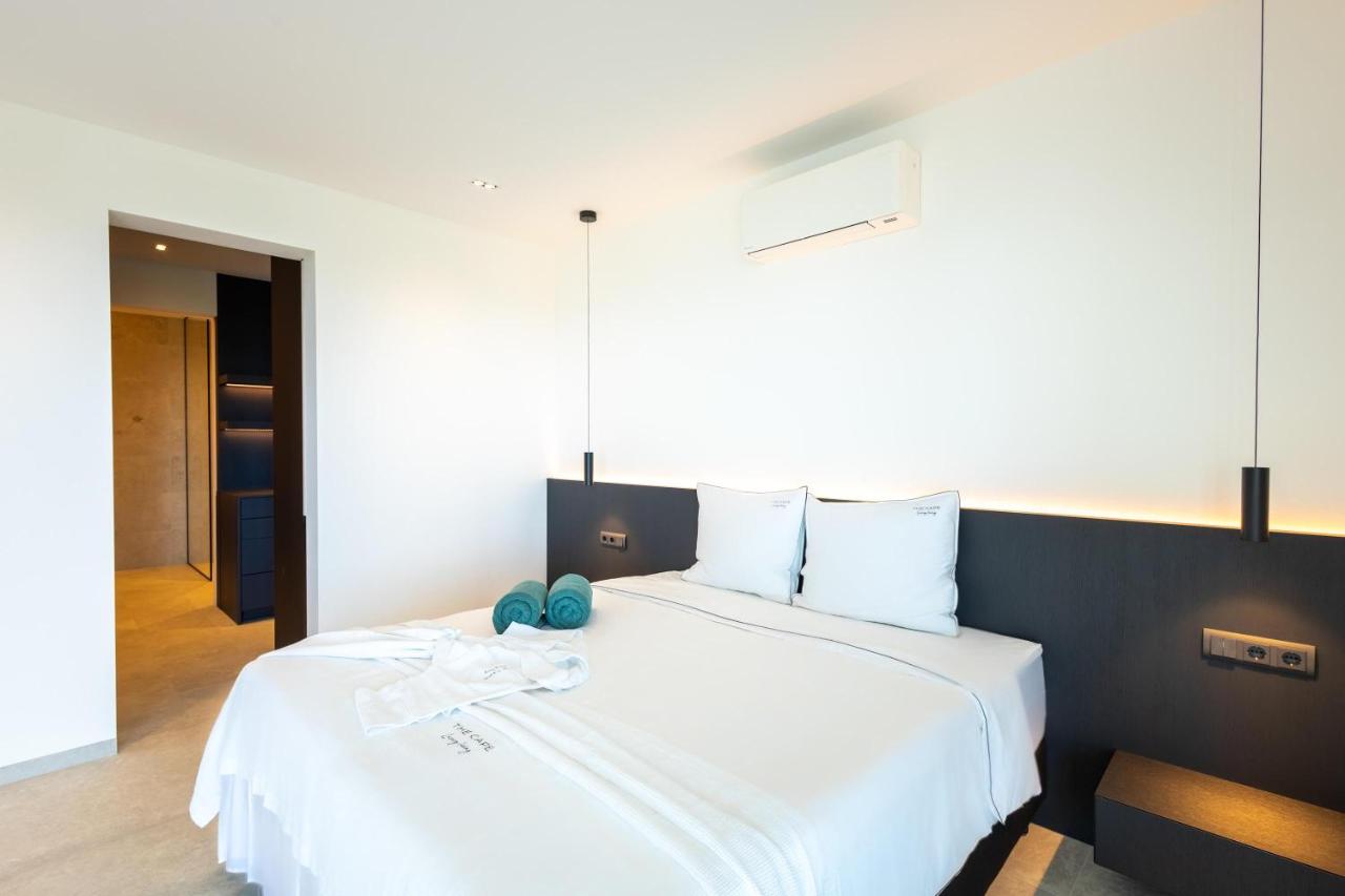 Two-Bedroom Apartment with Ocean View
