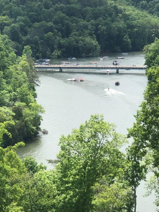 Bridge Pointe at Norris Lake - B&B Davis Chapel