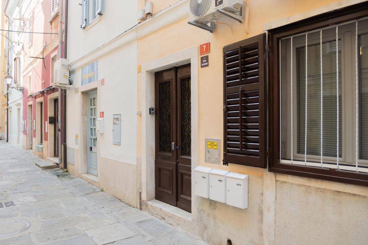 Sailor's Haven Piran Apartment - Ferienwohnung Piran