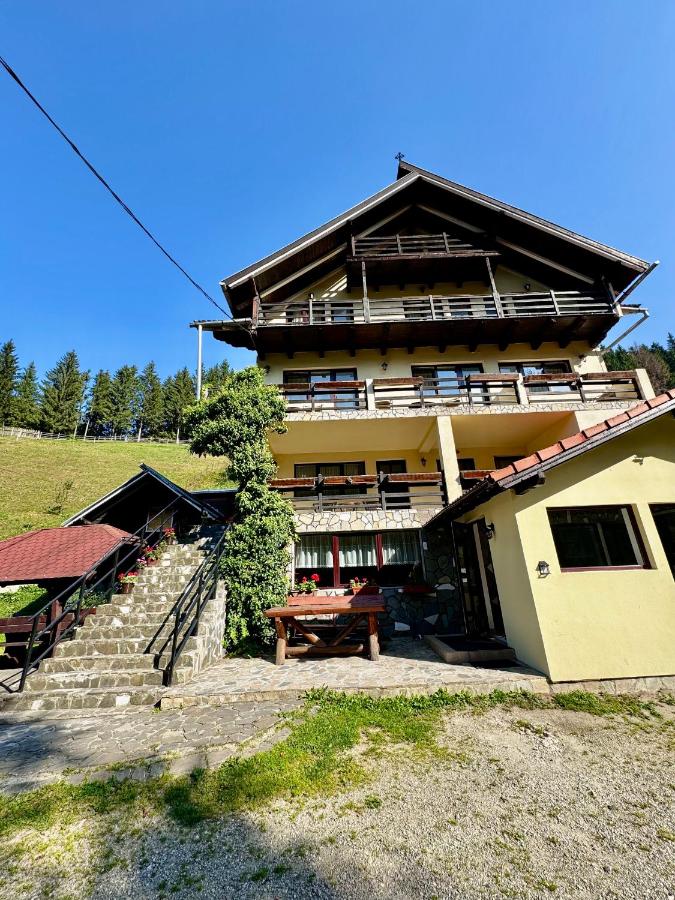 Crăiasa 2 - B&B Moieciu de Sus