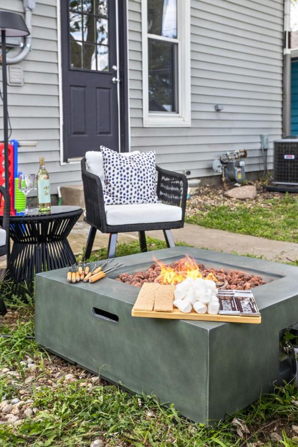 Beautiful House near downtown and fountain square 4BD BBQ Games FirePit - B&B
