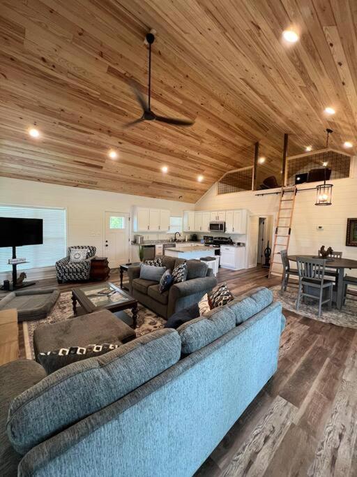 McAlpine Farms - B&B