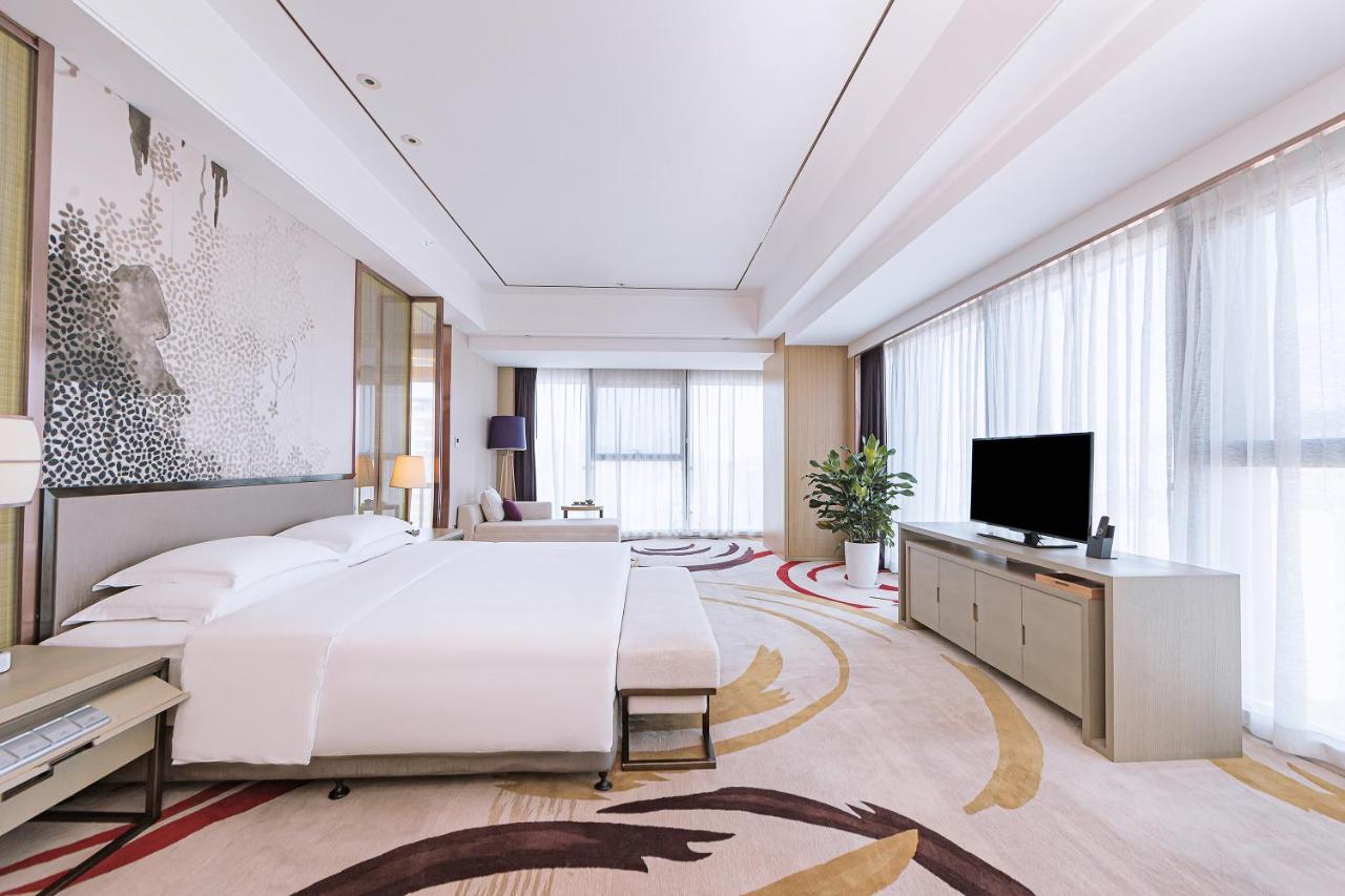 Crowne Plaza Yibin By IHG