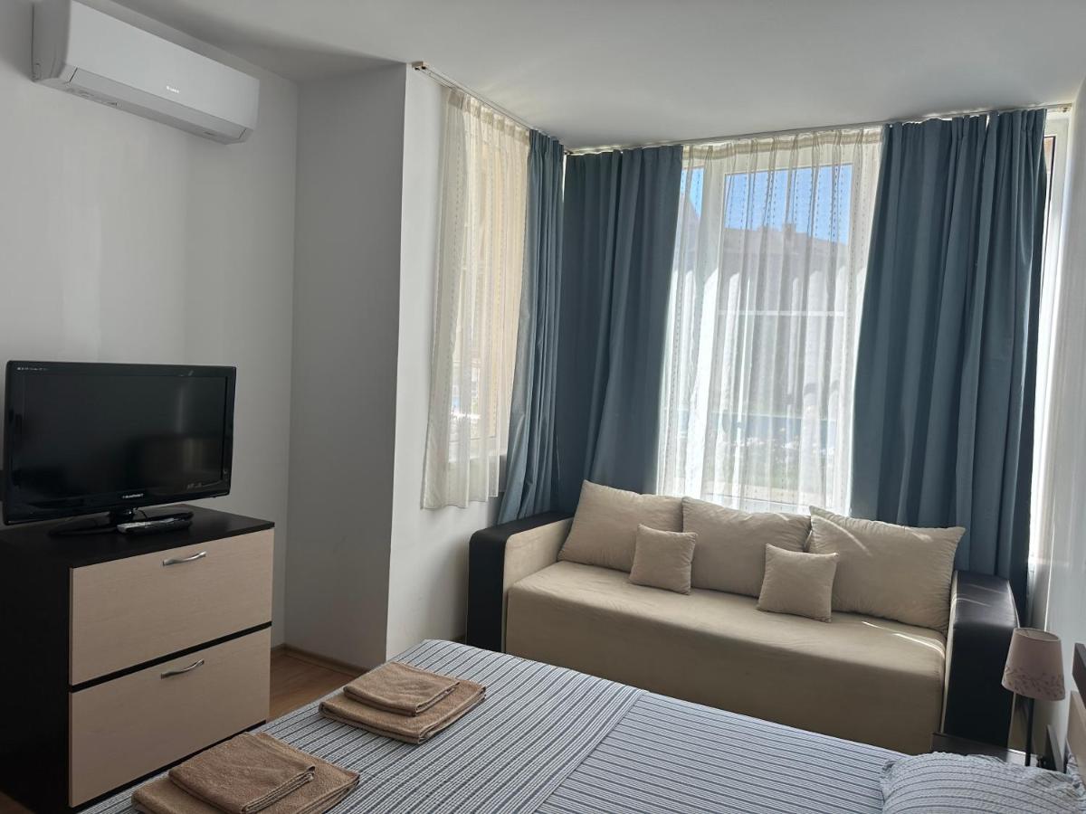 Appartement met Uitzicht op het Zwembad