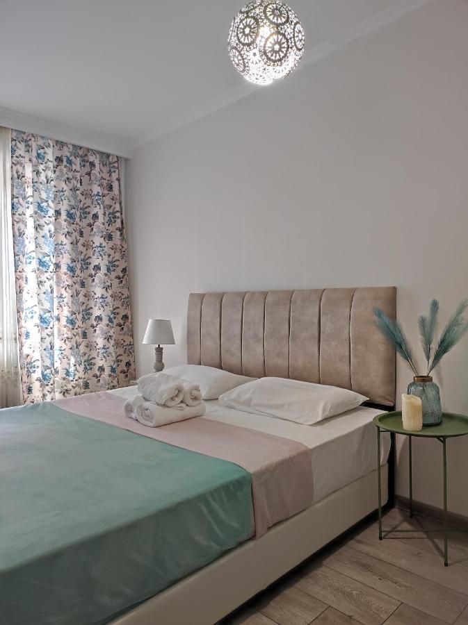 Appartamento Deluxe con 2 Camere da Letto e Vista Giardino