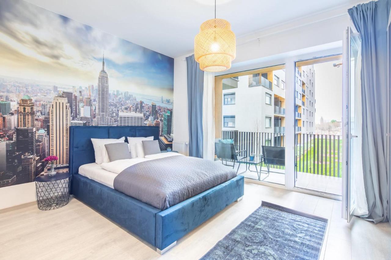 Balcony - Sunny - Modern - Bed and Breakfast Boedapest