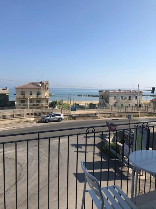 Balcone vista mare - B&B Ortona
