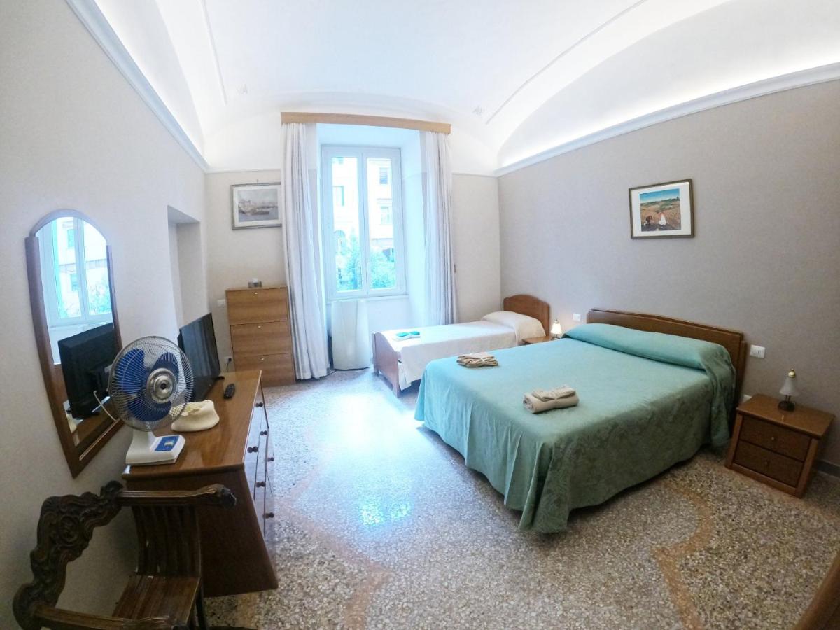 Triple Room with Shared Bathroom