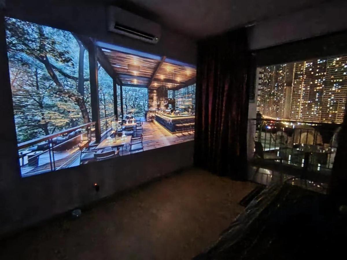 Private Cinema and Jacuzzi at Pertama Residency - Ferienwohnung Kuala Lumpur