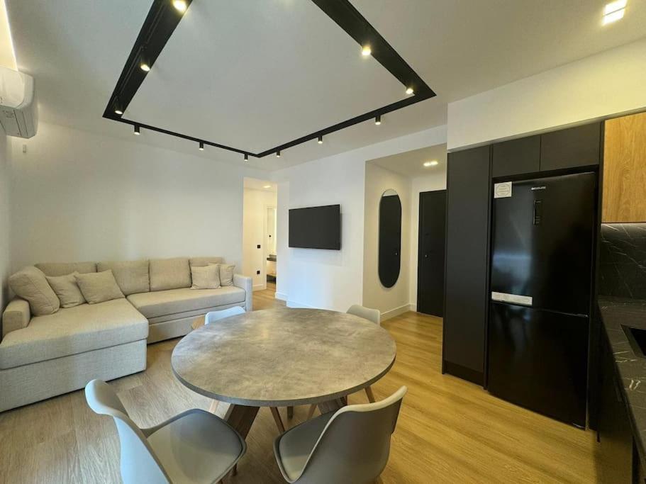 Appartamento con 2 Camere da Letto