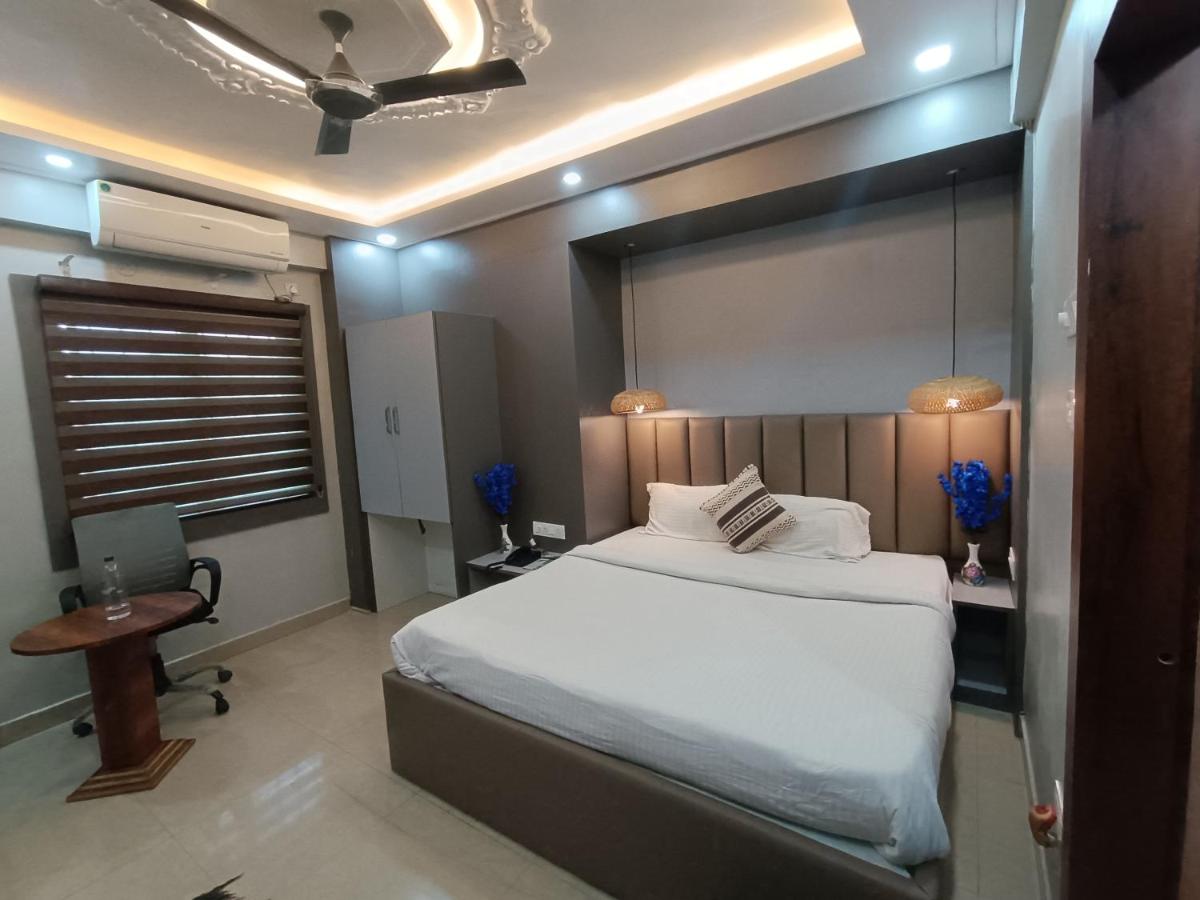 StayVilla Royal Executive Rooms - B&B