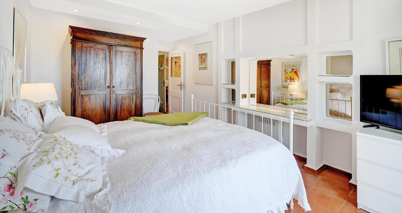 Deluxe Double Room with Balcony and Sea View