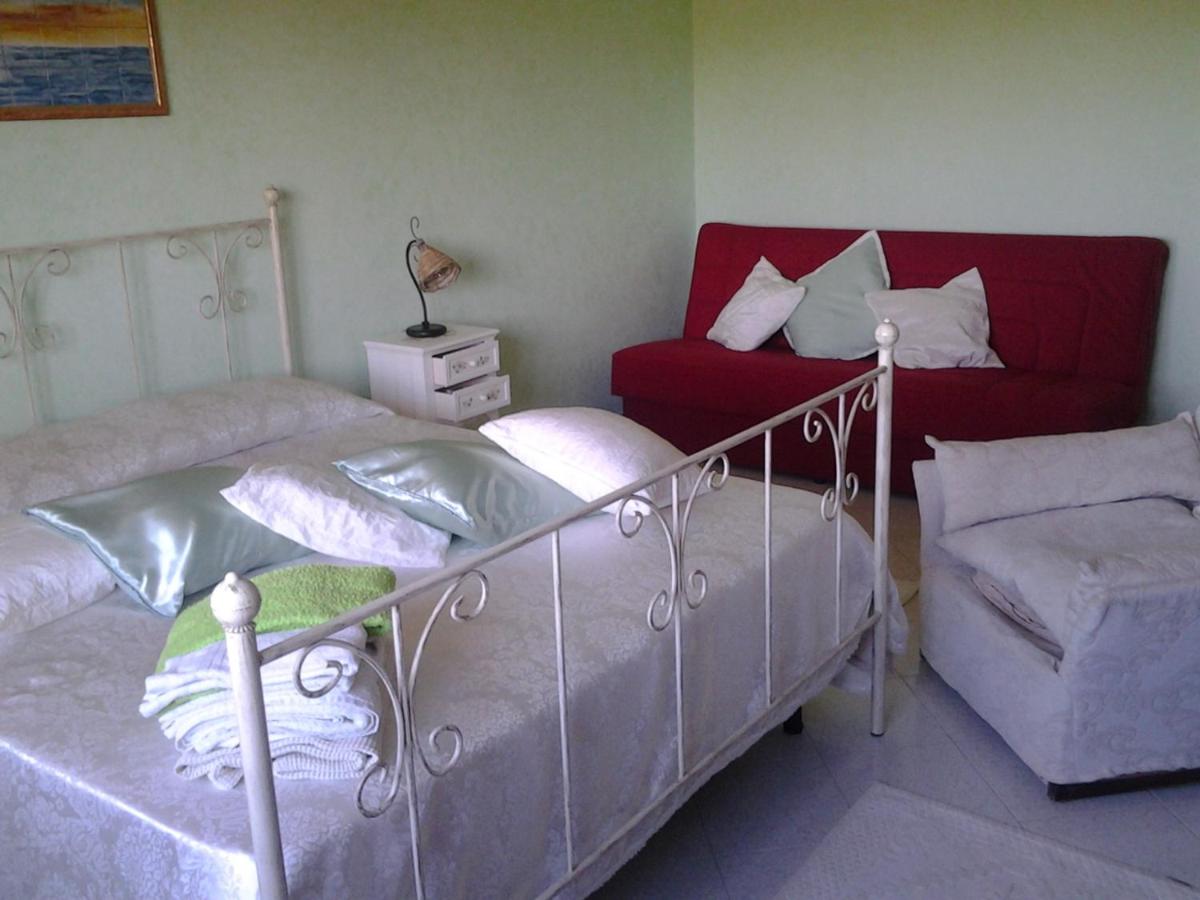 Deluxe Zimmer (2 Erwachsene & 1 Kind)