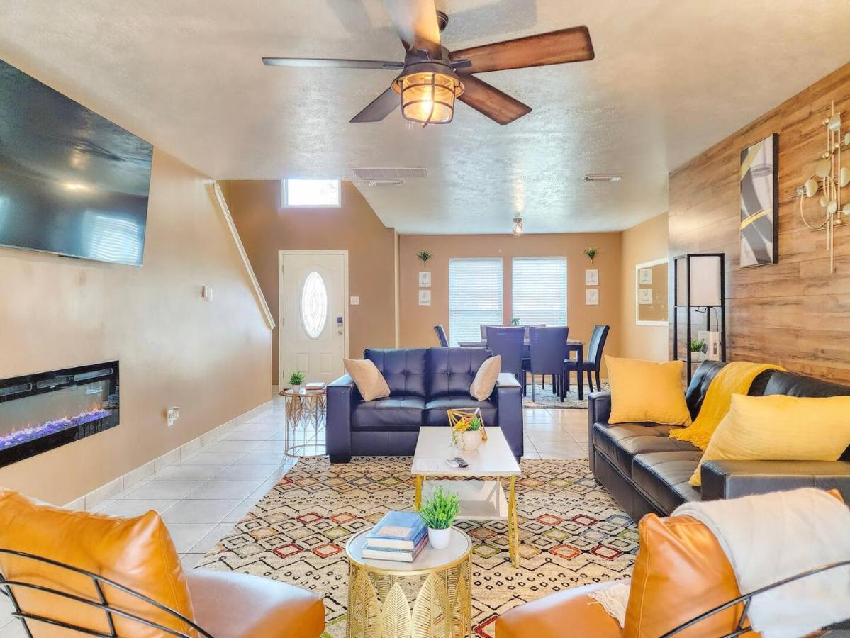 Katy Oasis W Game Room - B&B