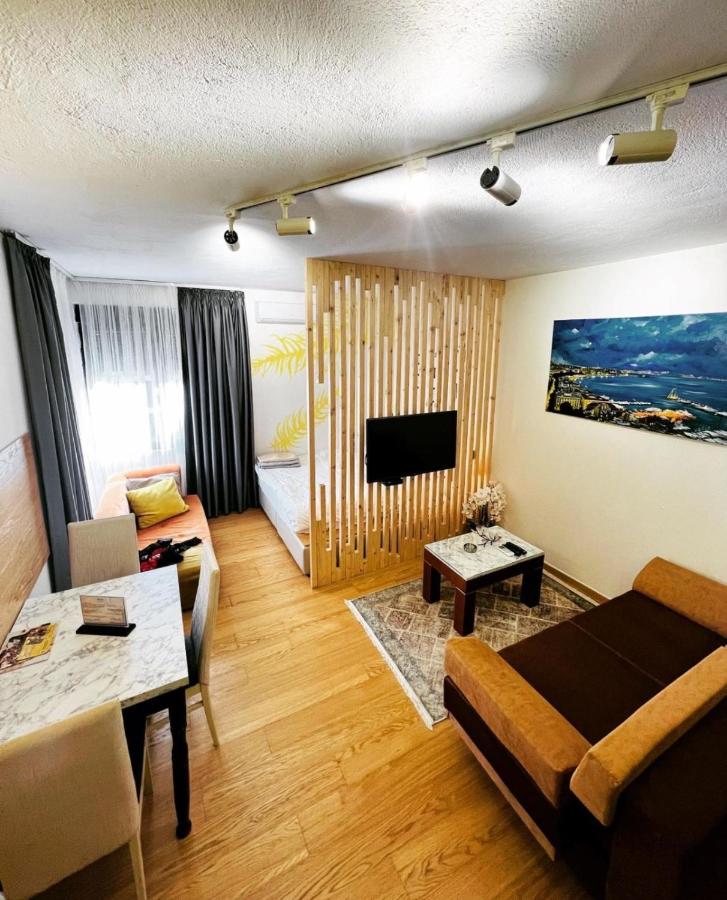 Klama Luxury Vollga - Ferienwohnung Durrës