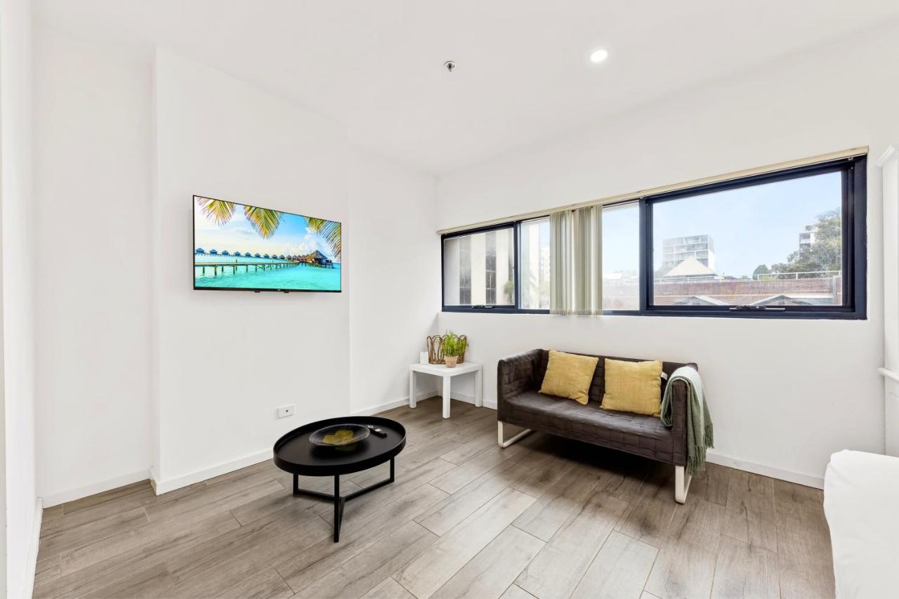 Burwood 1Br studio nearTrain StationShopping - B&B