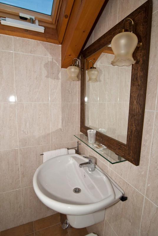 Camera Matrimoniale/Doppia con Letti Singoli