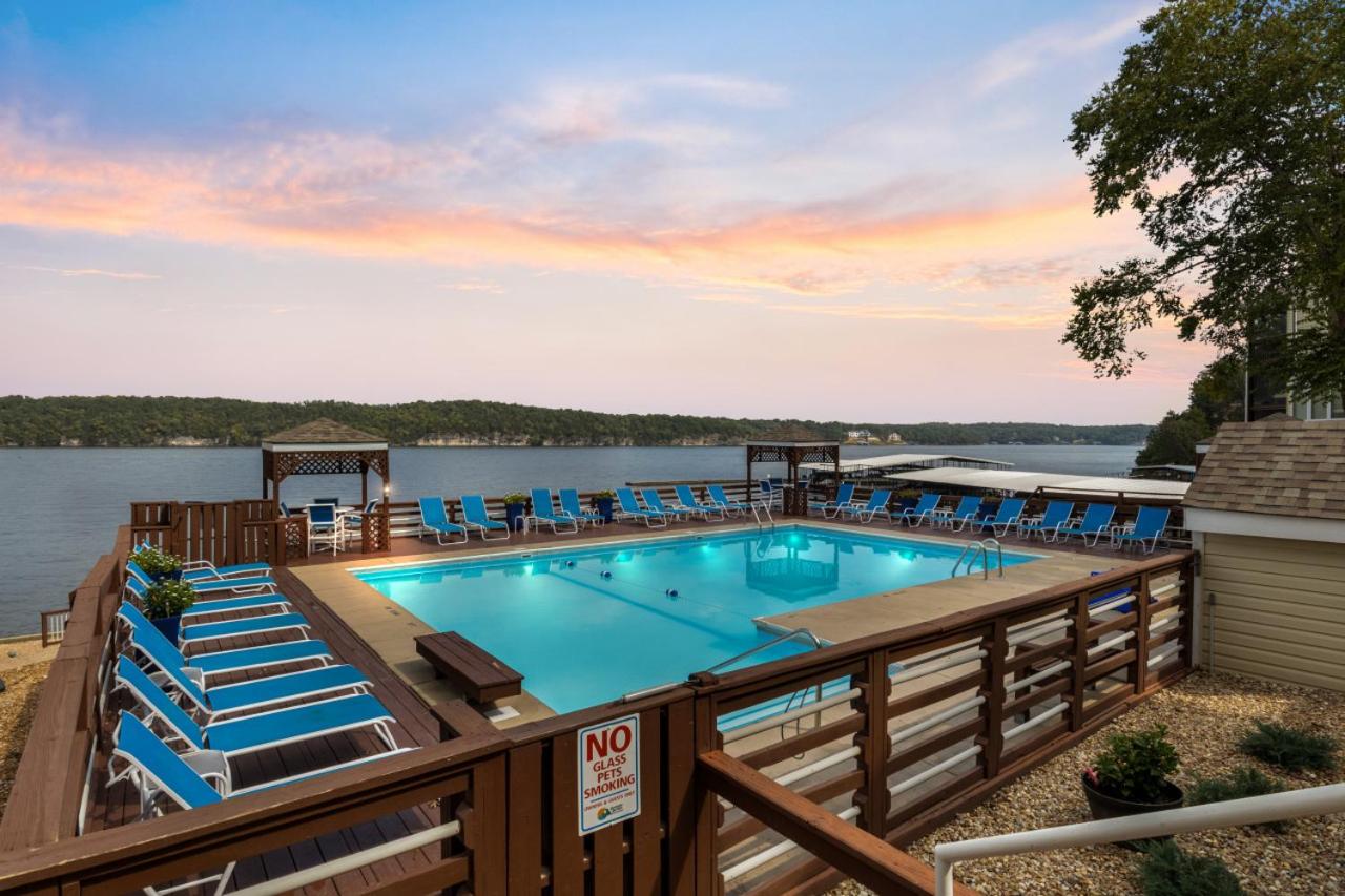 Panoramic Point, Waterfront Condo with Pool, Tennis - Ferienwohnung