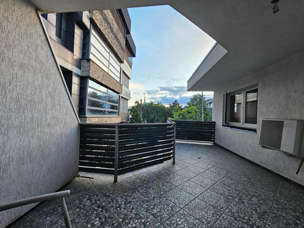 SIMPLE VILLA SELF CHECK iN - Ferienwohnung Vetrești-Herăstrău