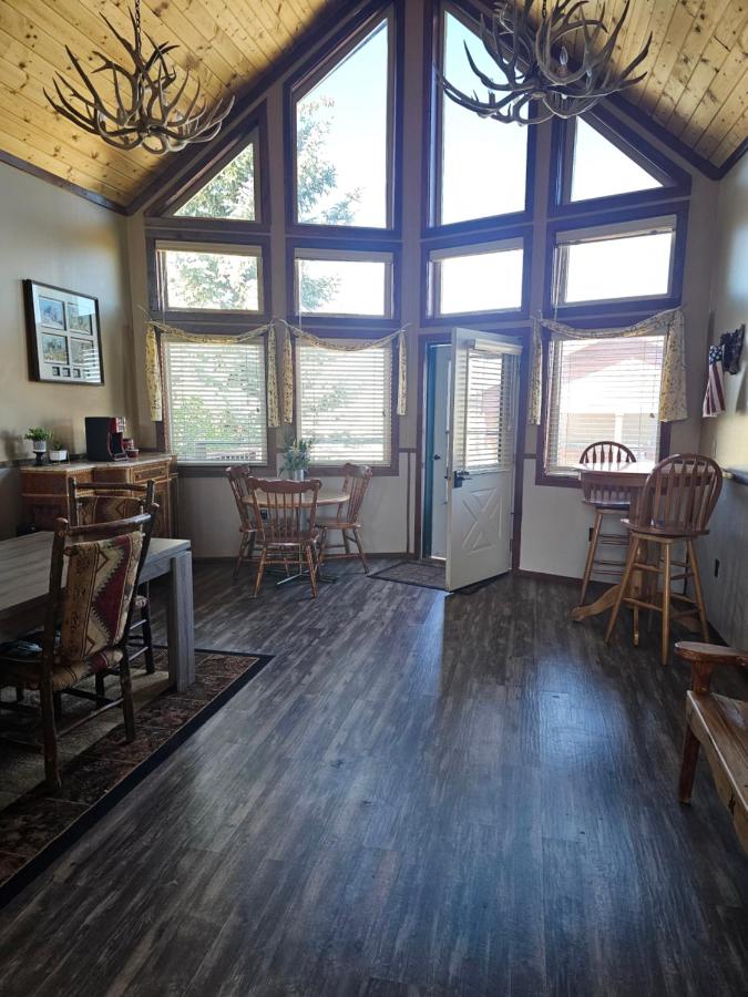 Salt River Lodge - B&B Thayne