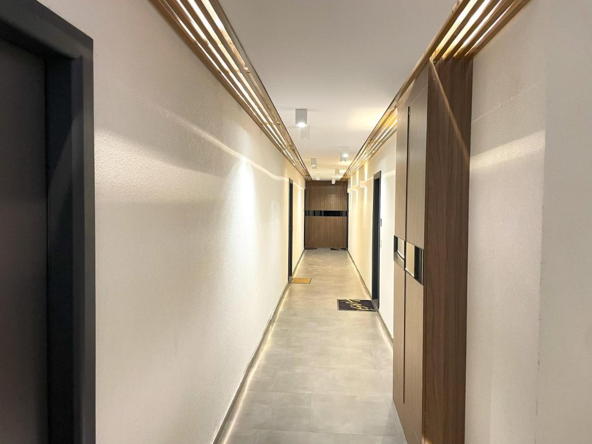 Cozy Corner Apartment with Baby Crib and Free Parking - B&B Braşov