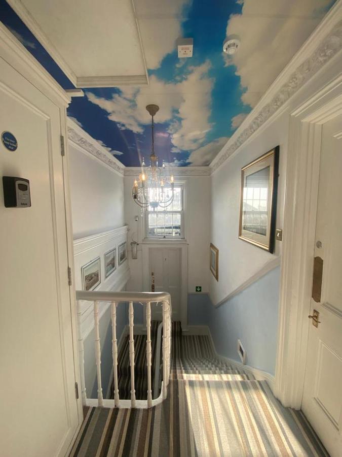 INNit Blue Sky - B&B